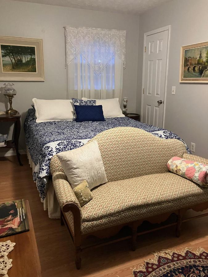 Bed and Breakfast The Ashe Farm Marshall Екстер'єр фото