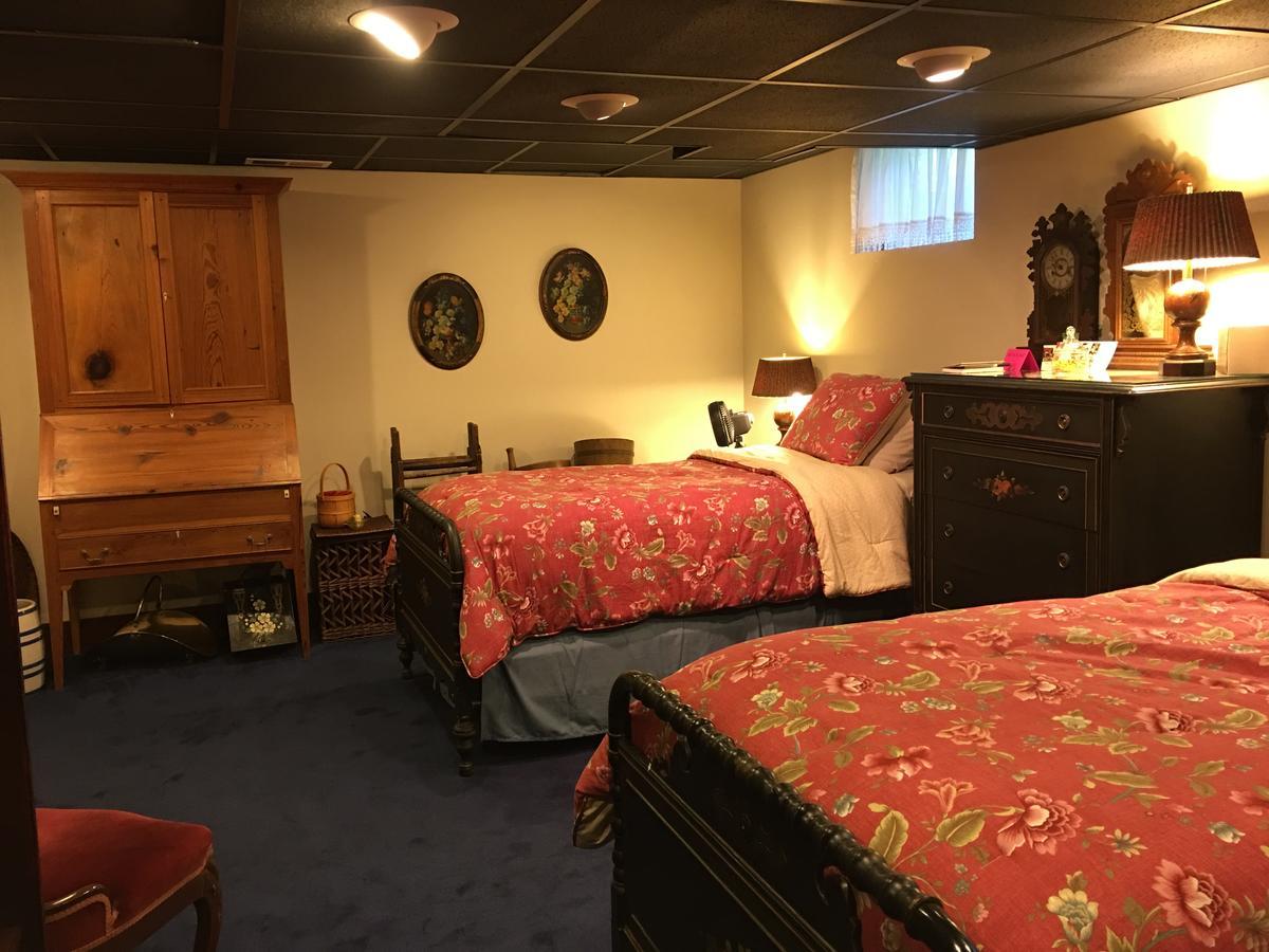 Bed and Breakfast The Ashe Farm Marshall Екстер'єр фото