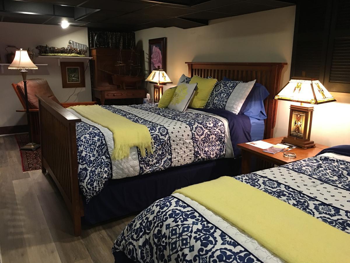 Bed and Breakfast The Ashe Farm Marshall Екстер'єр фото