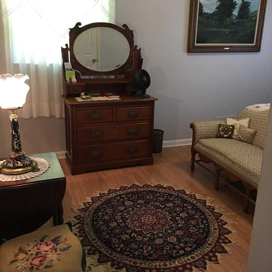Bed and Breakfast The Ashe Farm Marshall Екстер'єр фото